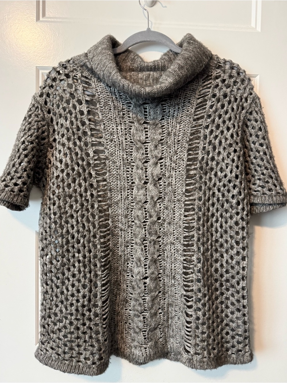 T Los Angeles Chunky Knit Sweater Gray Cowl Neck Open Stitch M Wool Blend